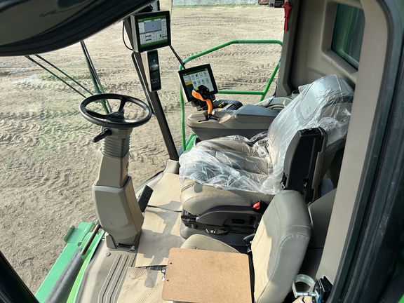 Used 2022 John Deere X9 1100 Combines at Horizon Ag & Turf in Westlock, AB - Photo17