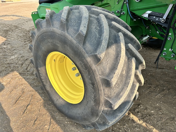 Used 2022 John Deere X9 1100 Combines at Horizon Ag & Turf in Westlock, AB - Photo21