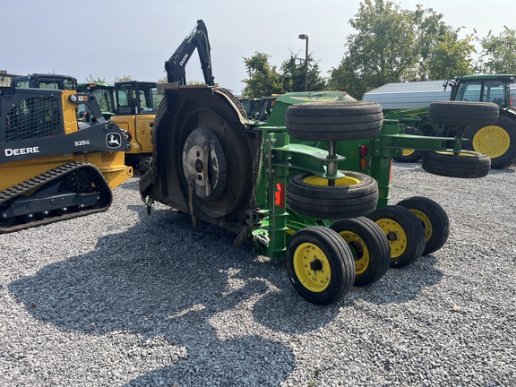2021 John Deere R15