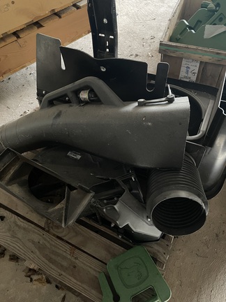 2023 John Deere Z500 Bagger