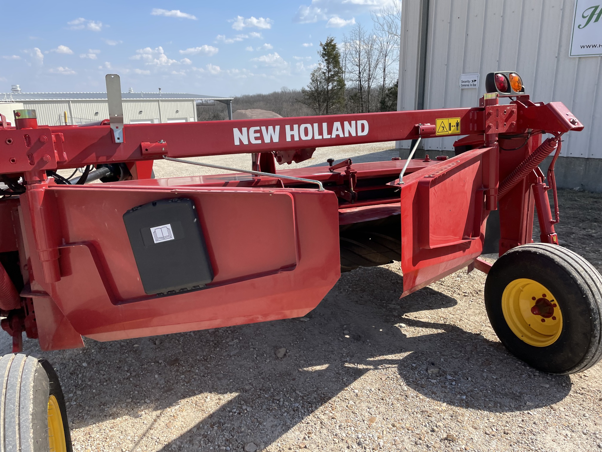  2023 New Holland 210 at Heritage Tractor in Rolla, MO