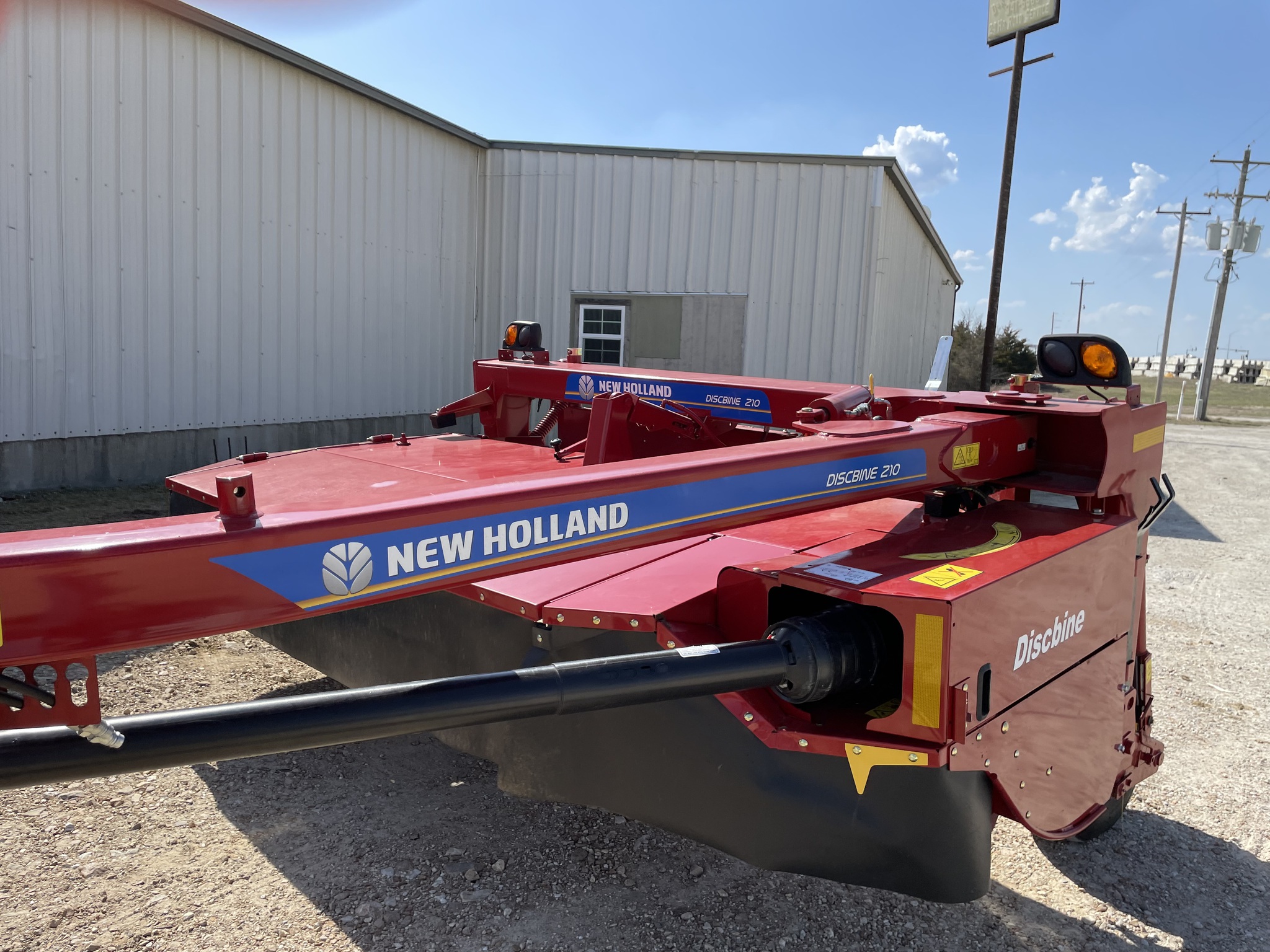  2023 New Holland 210 at Heritage Tractor in Rolla, MO