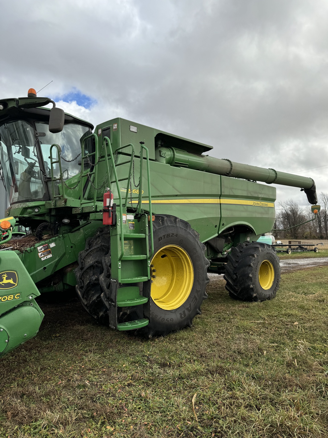 2016 John Deere S680 Image 1