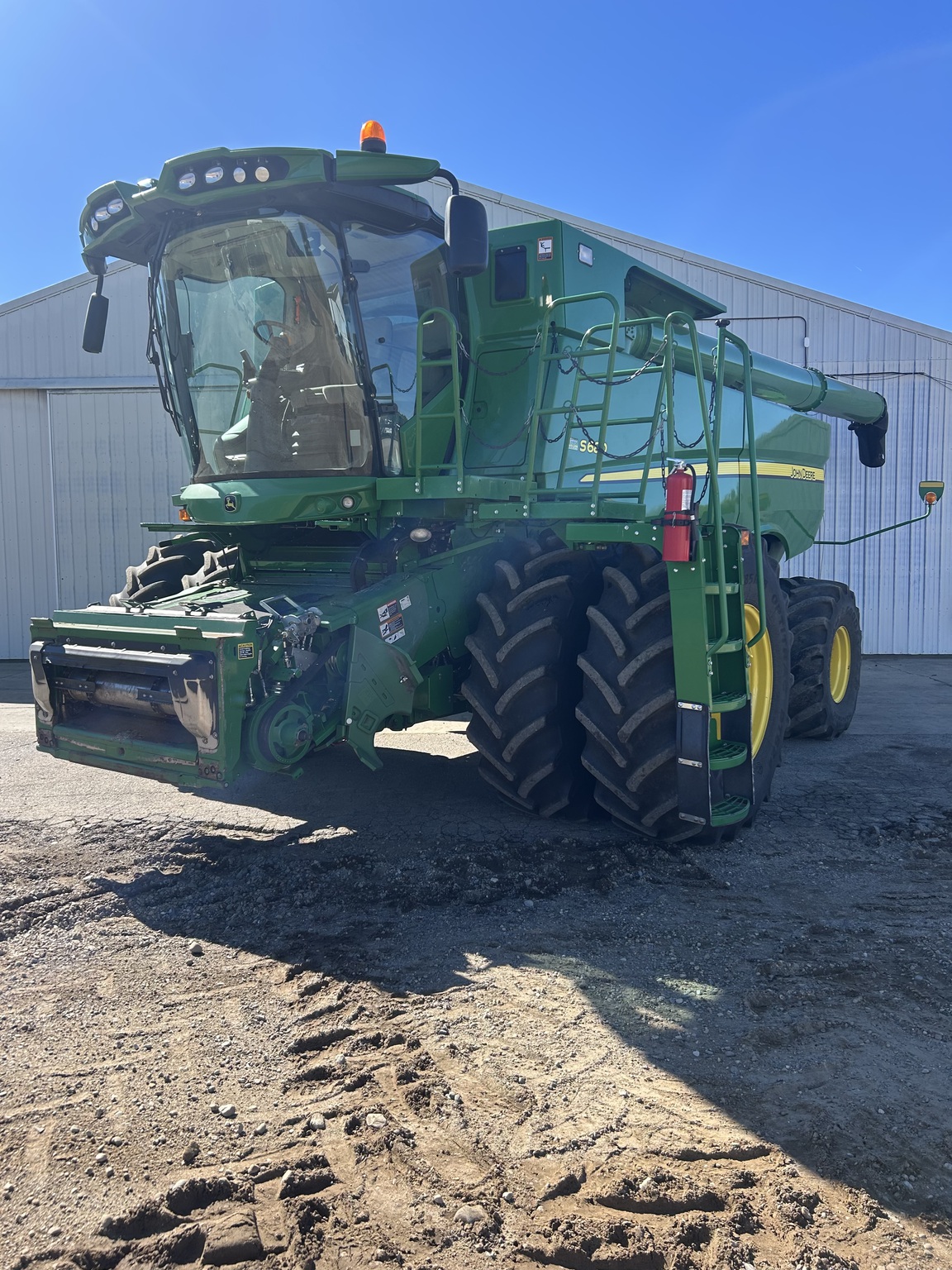 2016 John Deere S680 Image 5