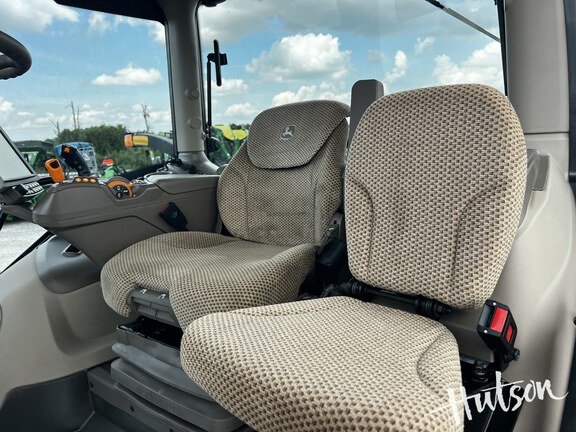 Photo of 2024 John Deere 6R 195