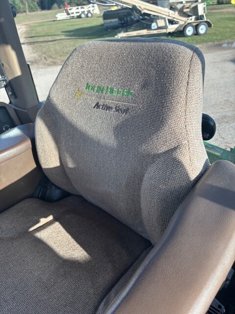 2009 John Deere 8130 Image 7