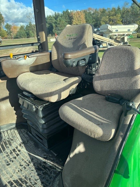 2009 John Deere 8130 Image 6