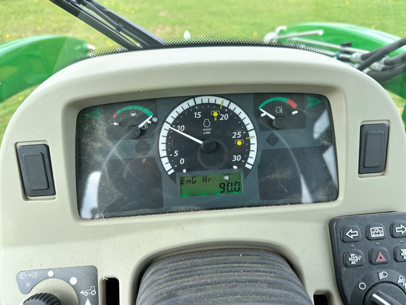 2016 John-Deere 3039R