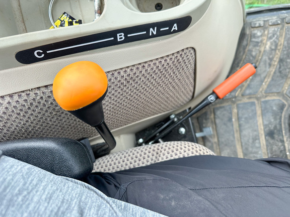 2016 John-Deere 3039R