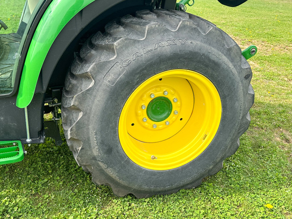 2016 John-Deere 3039R