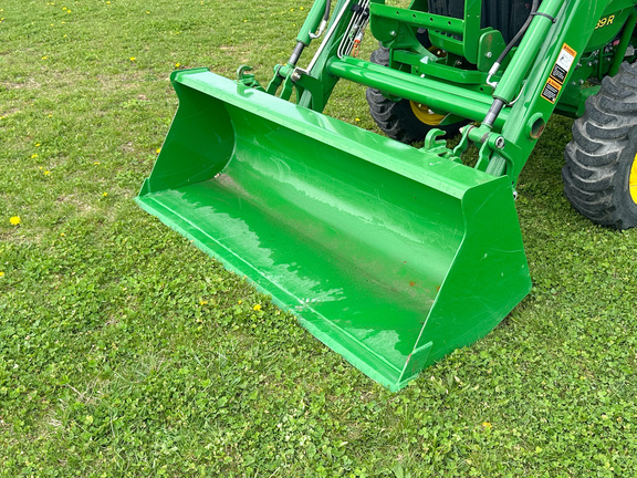 2016 John-Deere 3039R