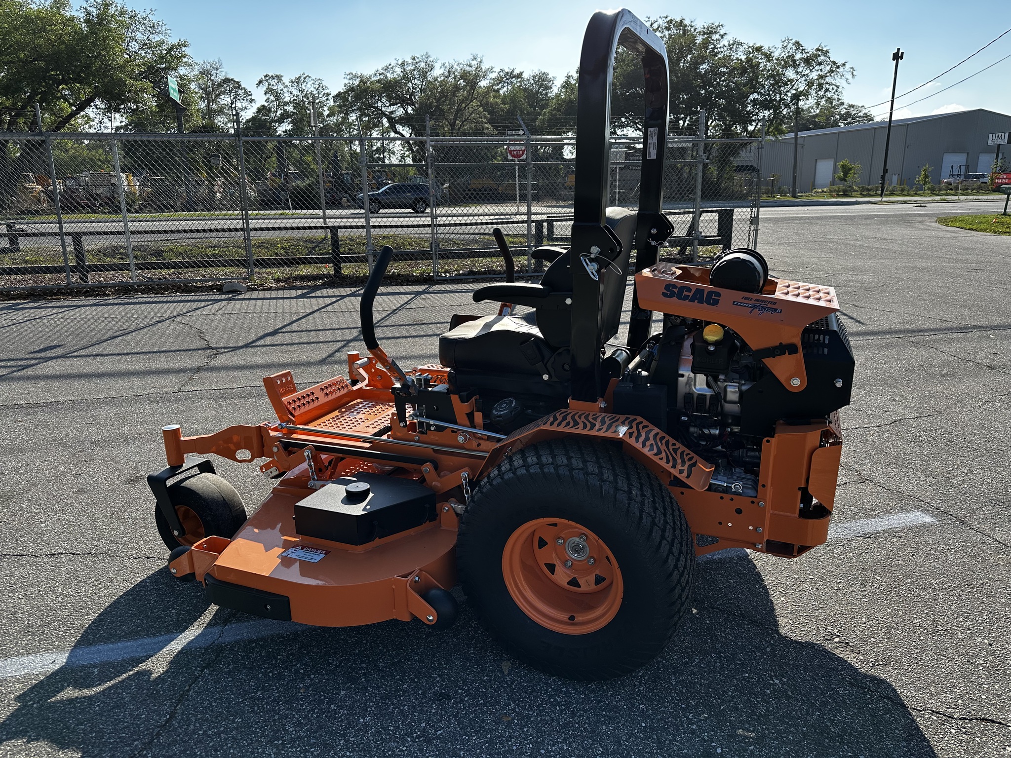2025 Scag STTII72V-38CHEFI Image 4