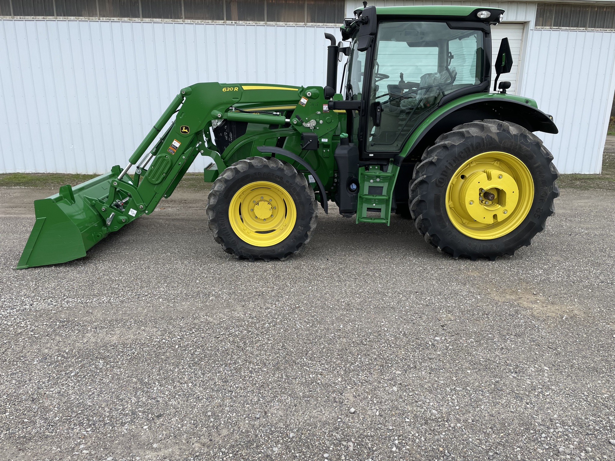2023 John Deere 6R 130 Image 1