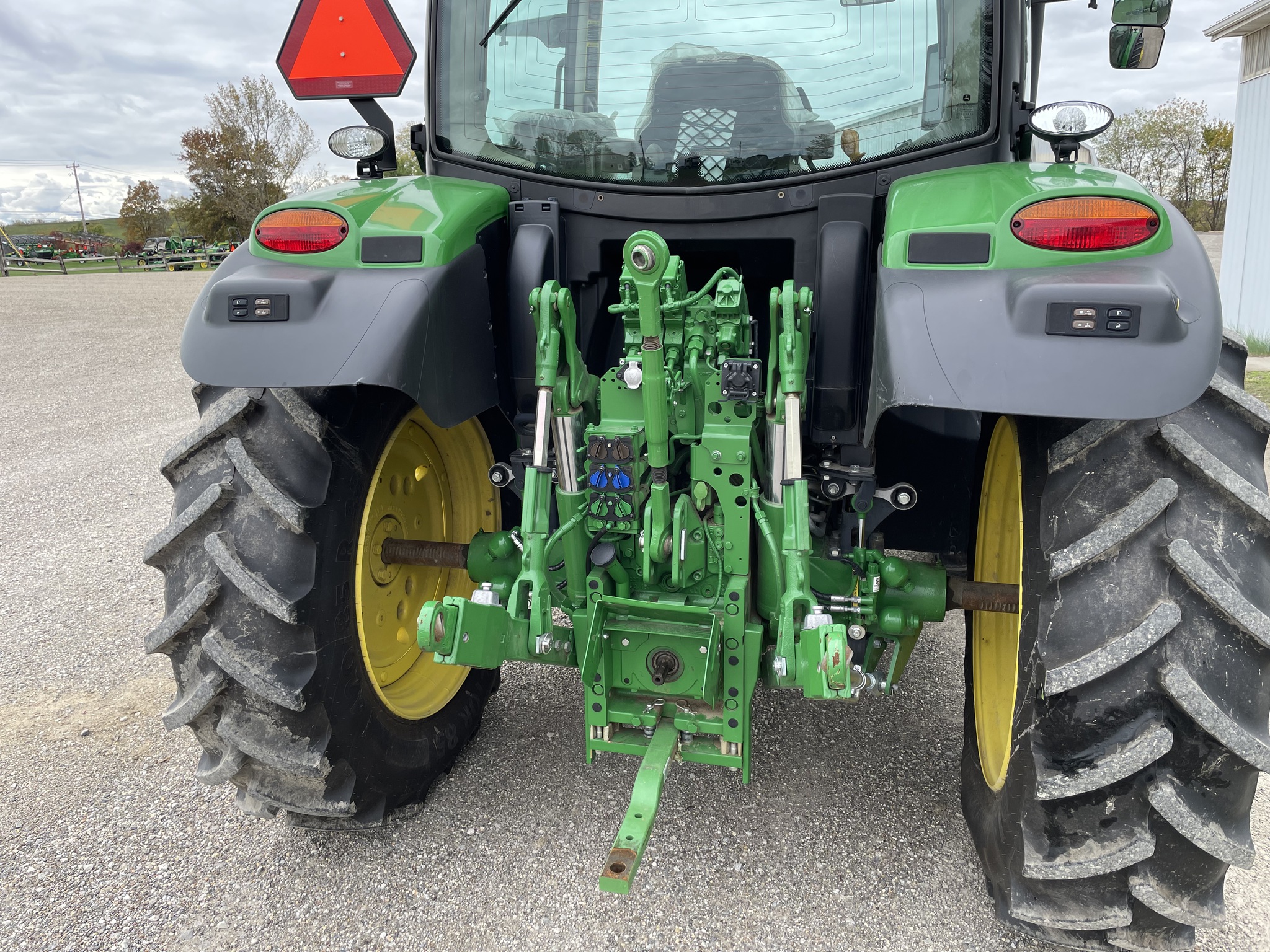2023 John Deere 6R 130 Image 8