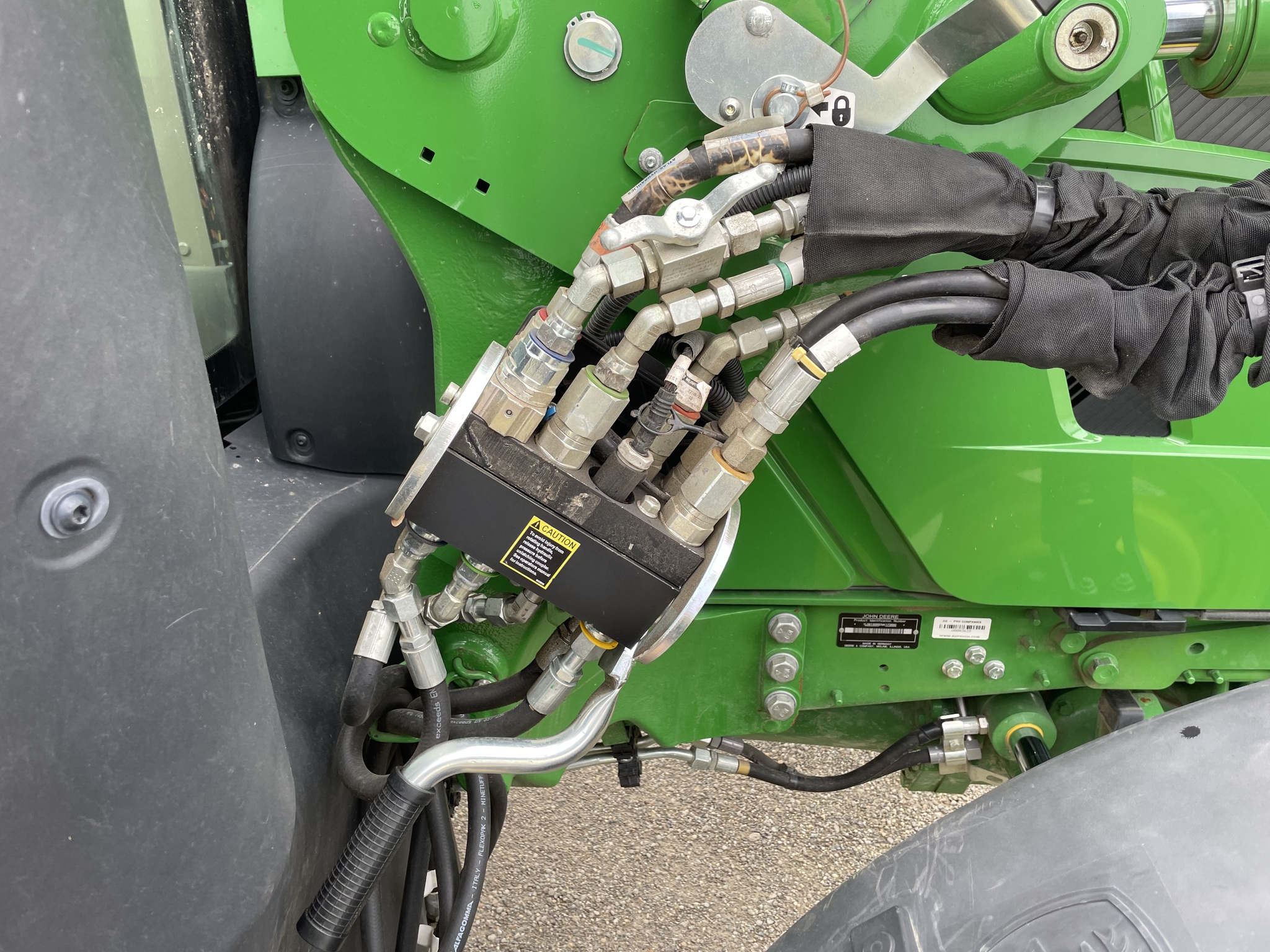 2023 John Deere 6R 130 Image 11