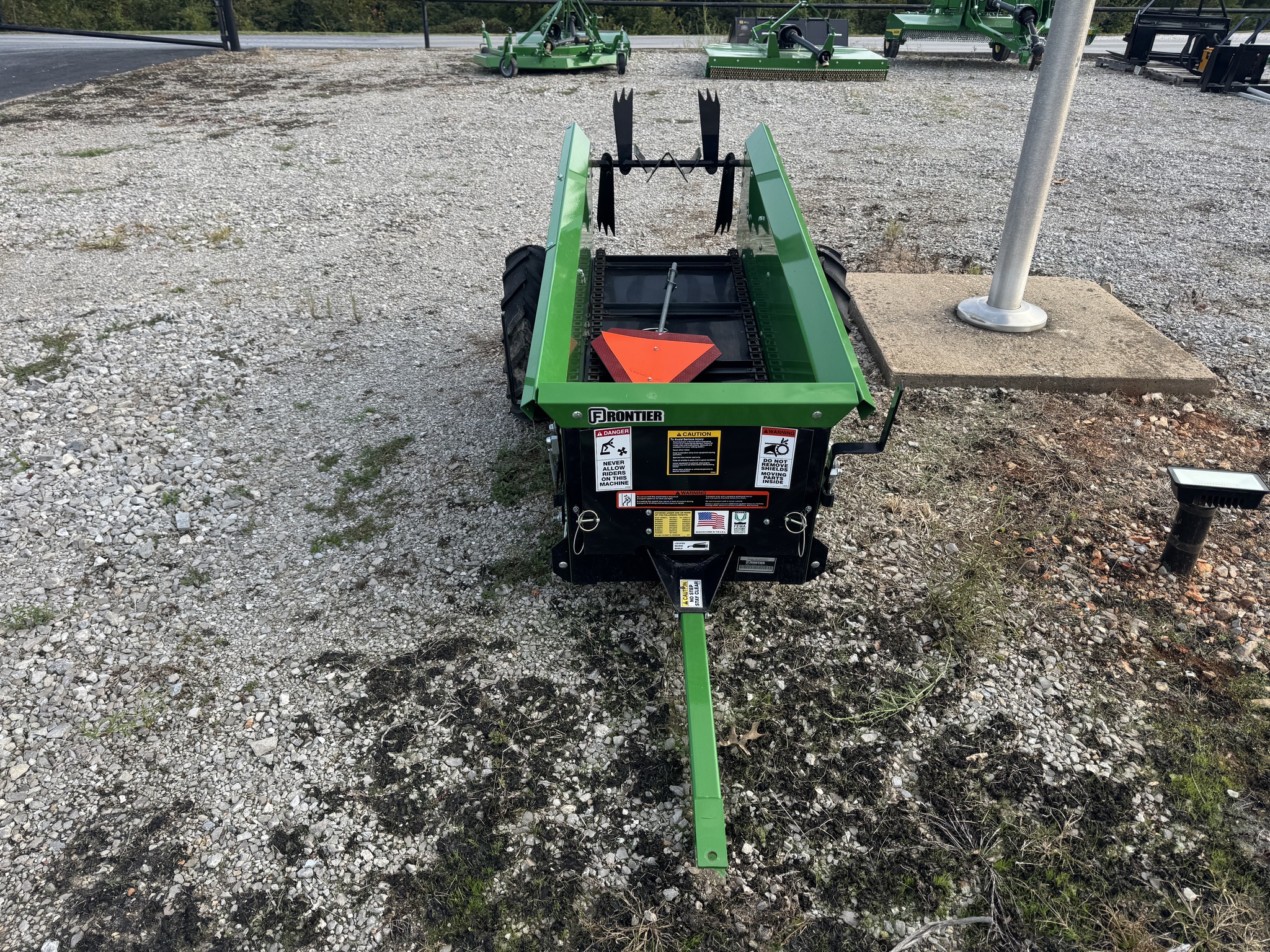  2022 Frontier MS1102G MANURE SPREADER at Heritage Tractor in Anderson, MO