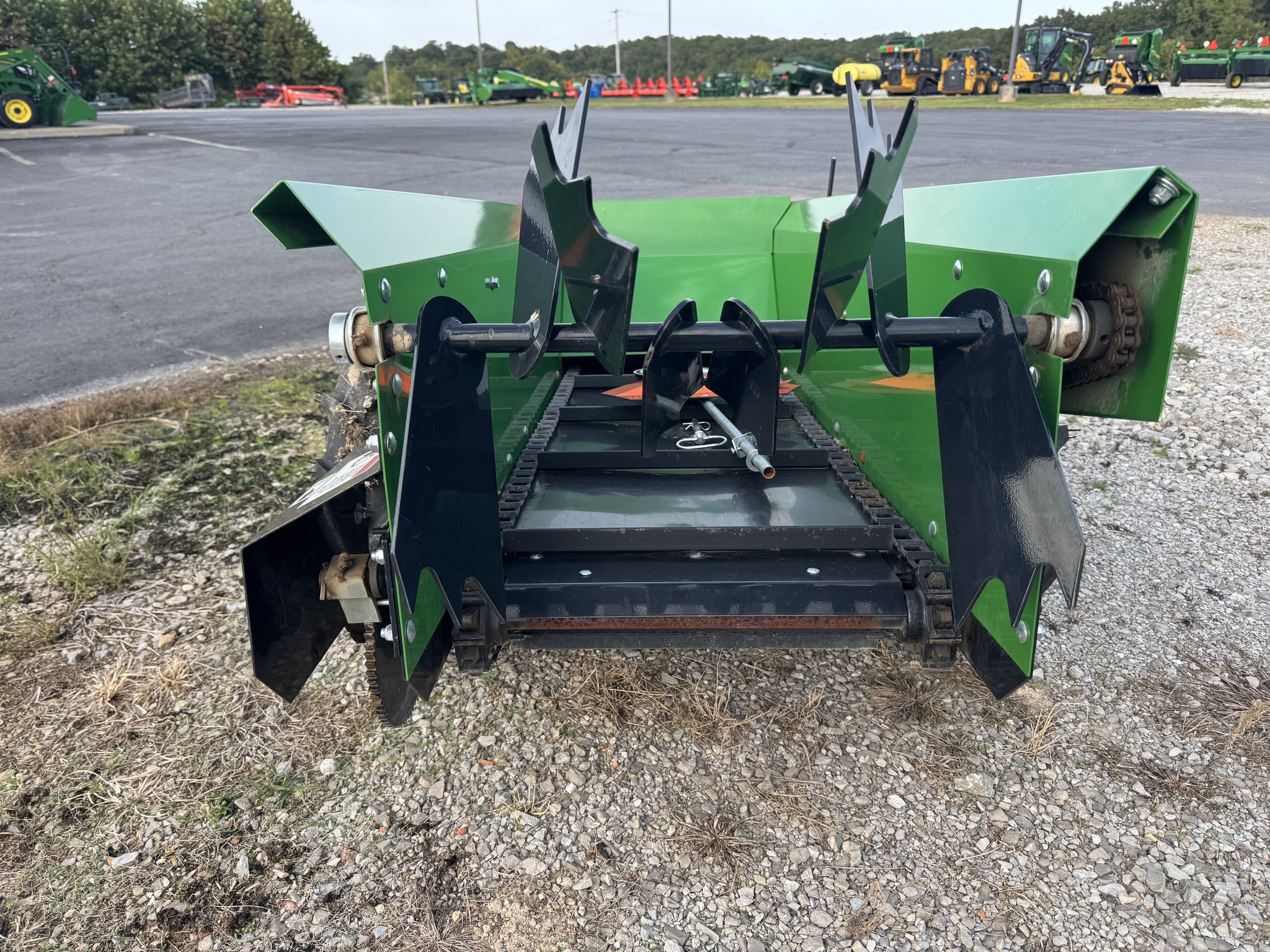  2022 Frontier MS1102G MANURE SPREADER at Heritage Tractor in Anderson, MO
