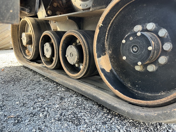 New Holland T9.615 image 24