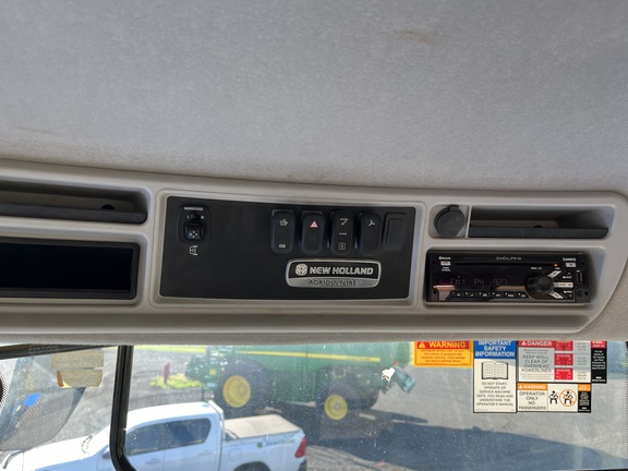 New Holland T9.615 image 18