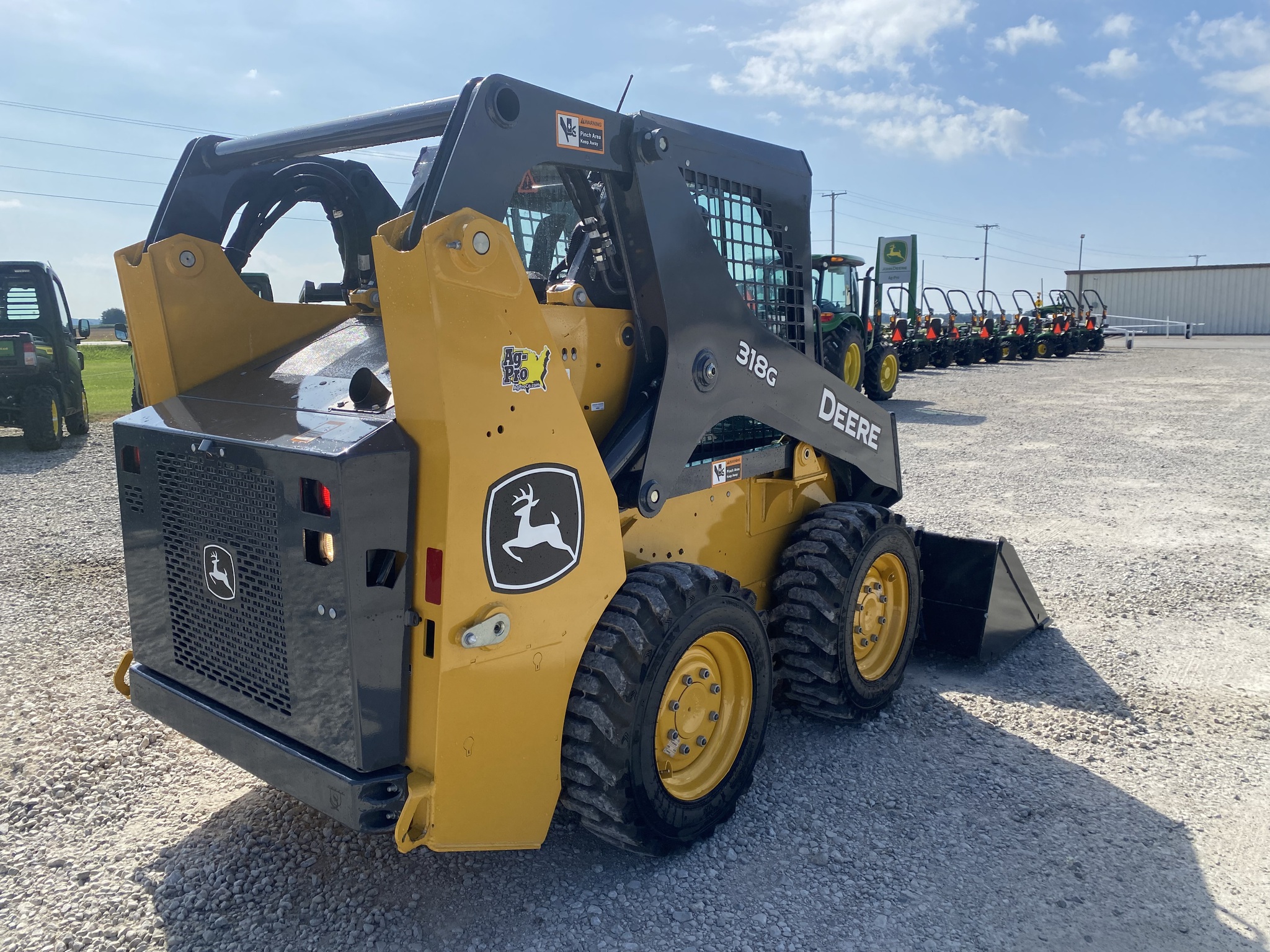 2024 John Deere 318G Image 7