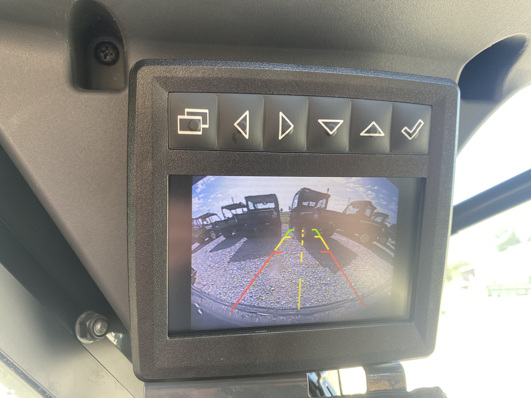 2024 John Deere 318G Image 16