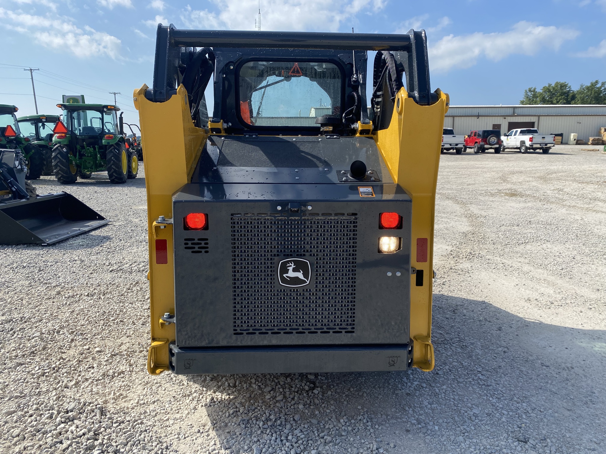 2024 John Deere 318G Image 6