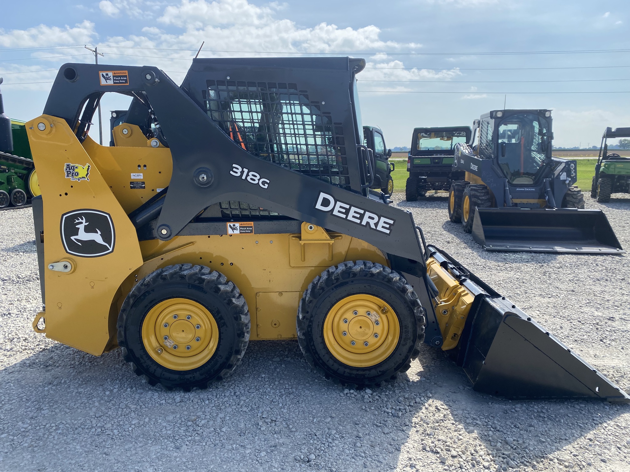 2024 John Deere 318G Image 8