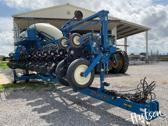 Photo of 2014 Kinze 3600