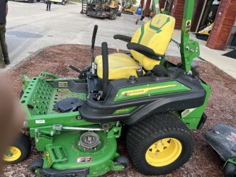 2023 John Deere Z920M Image 4
