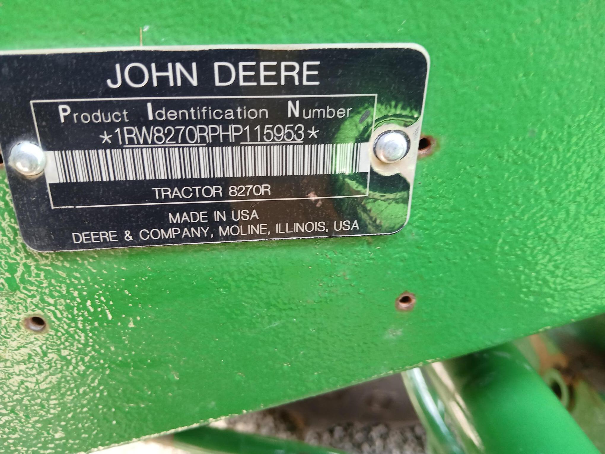 2017 John Deere 8270R Image 12