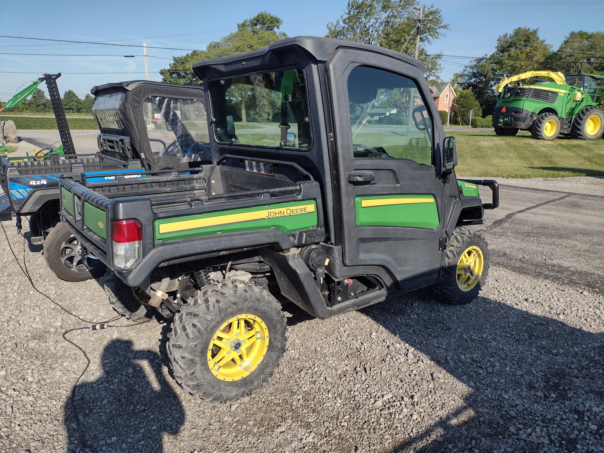 2019 John Deere XUV 835M Image 4