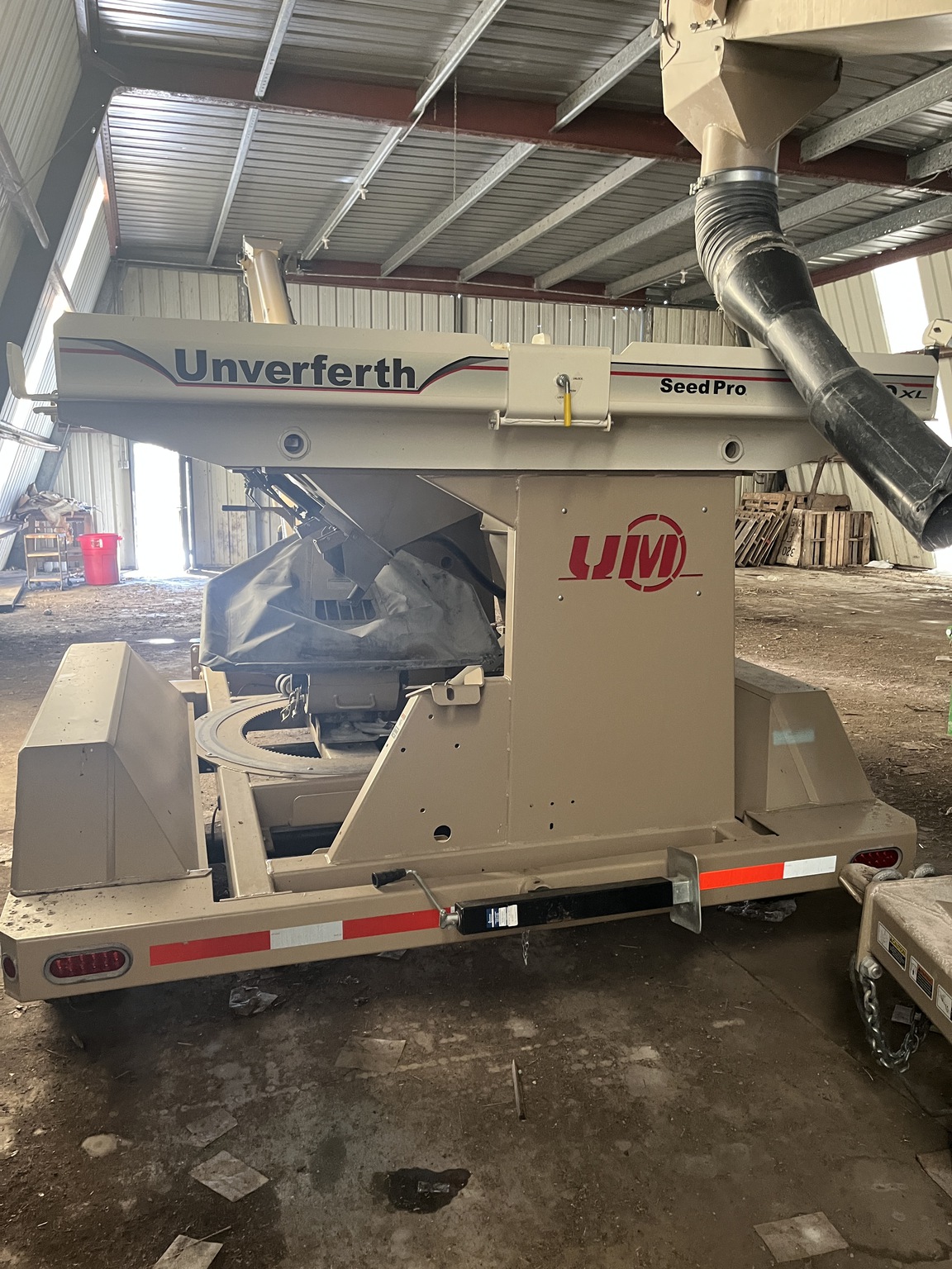  2022 Unverferth 410XL at Heritage Tractor in Streator, IL