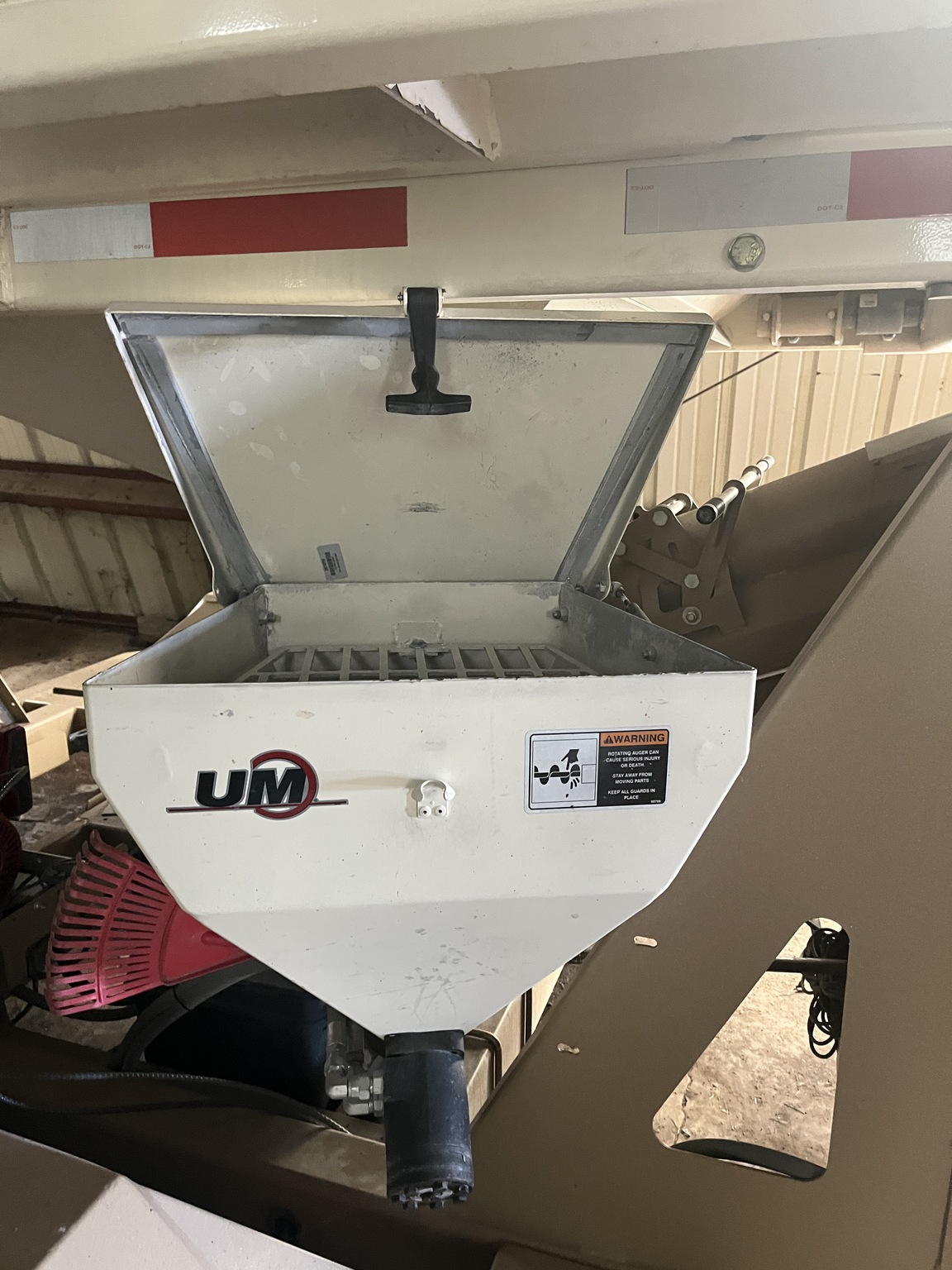  2022 Unverferth 410XL at Heritage Tractor in Streator, IL