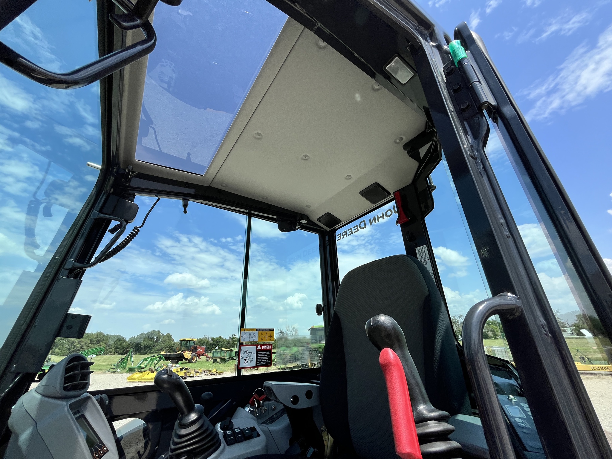 2023 John Deere 35 P Image 25