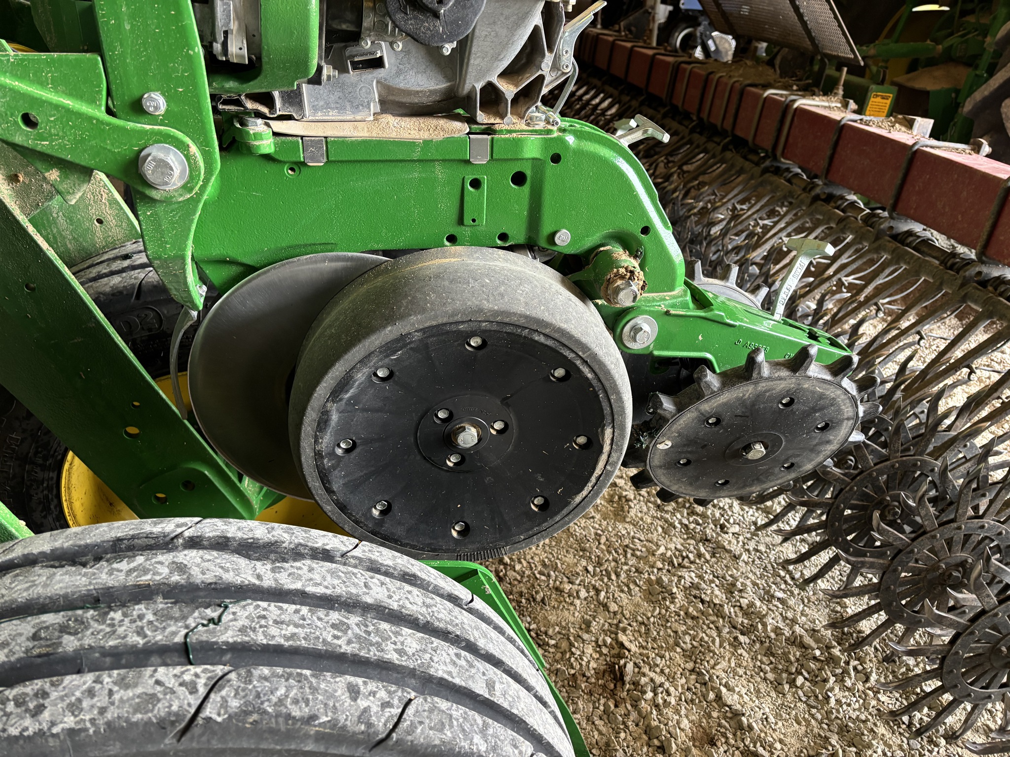 2024 John Deere 1775NT Image 6