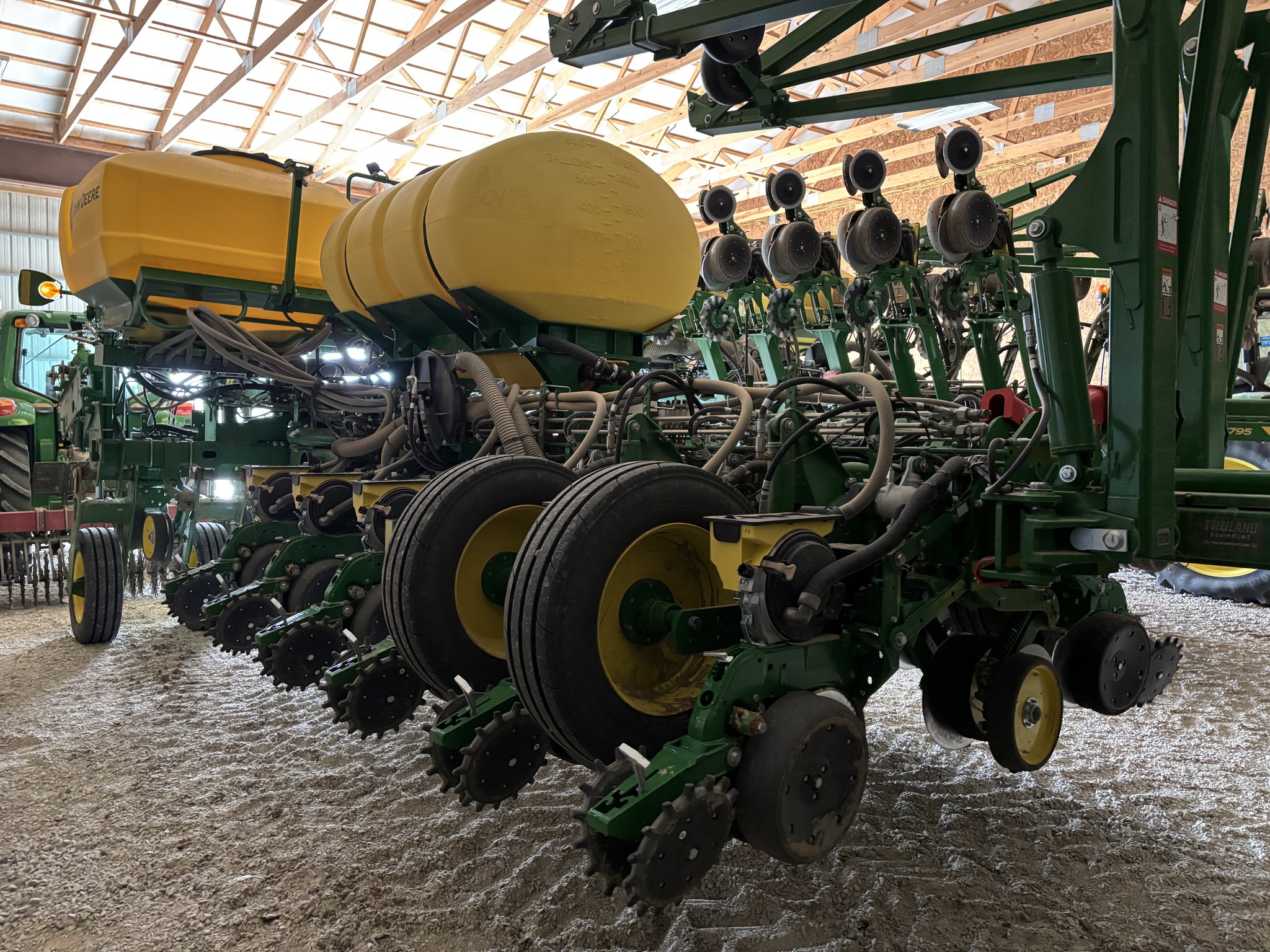 2024 John Deere 1775NT Image 1