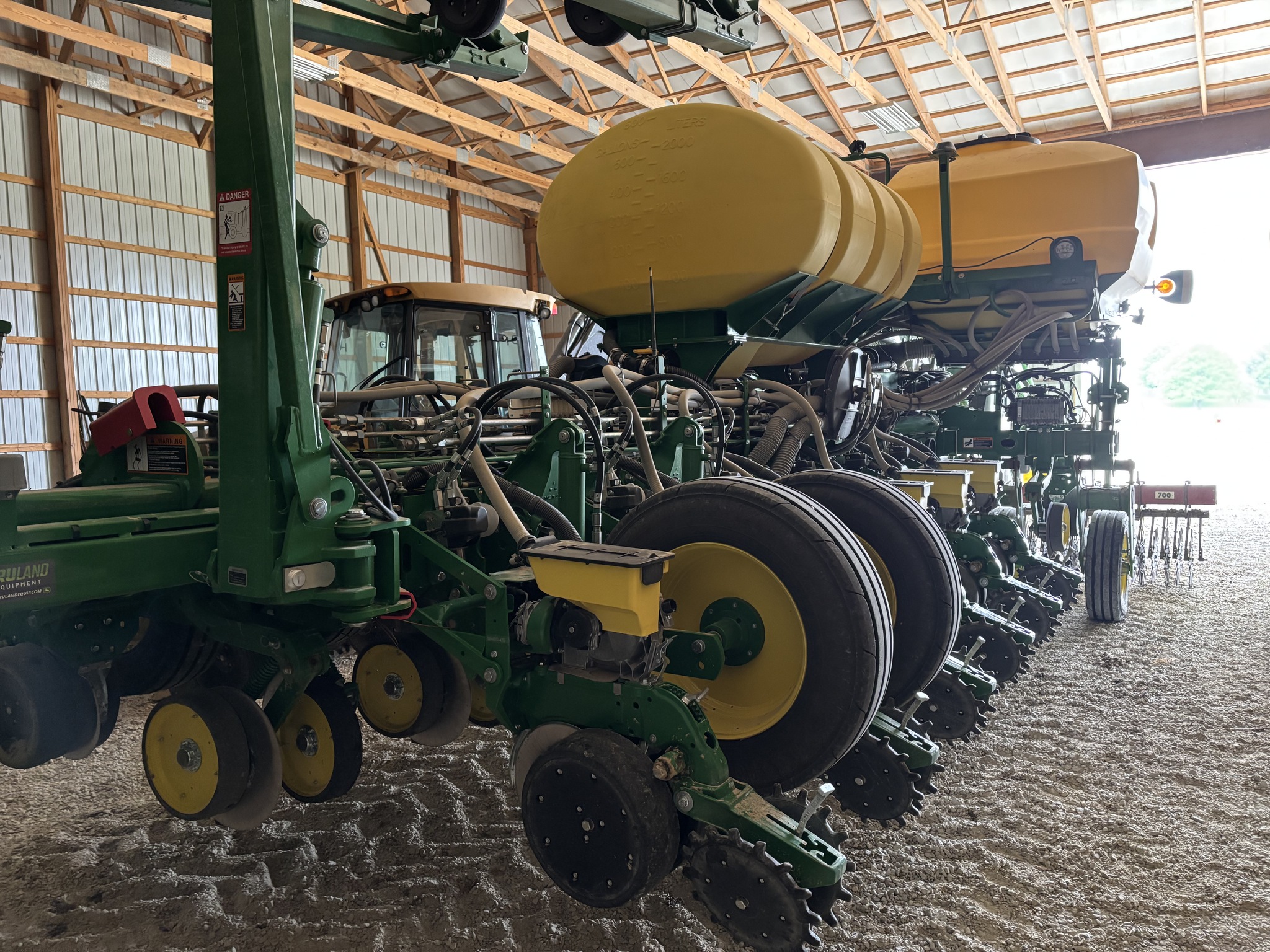 2024 John Deere 1775NT Image 2