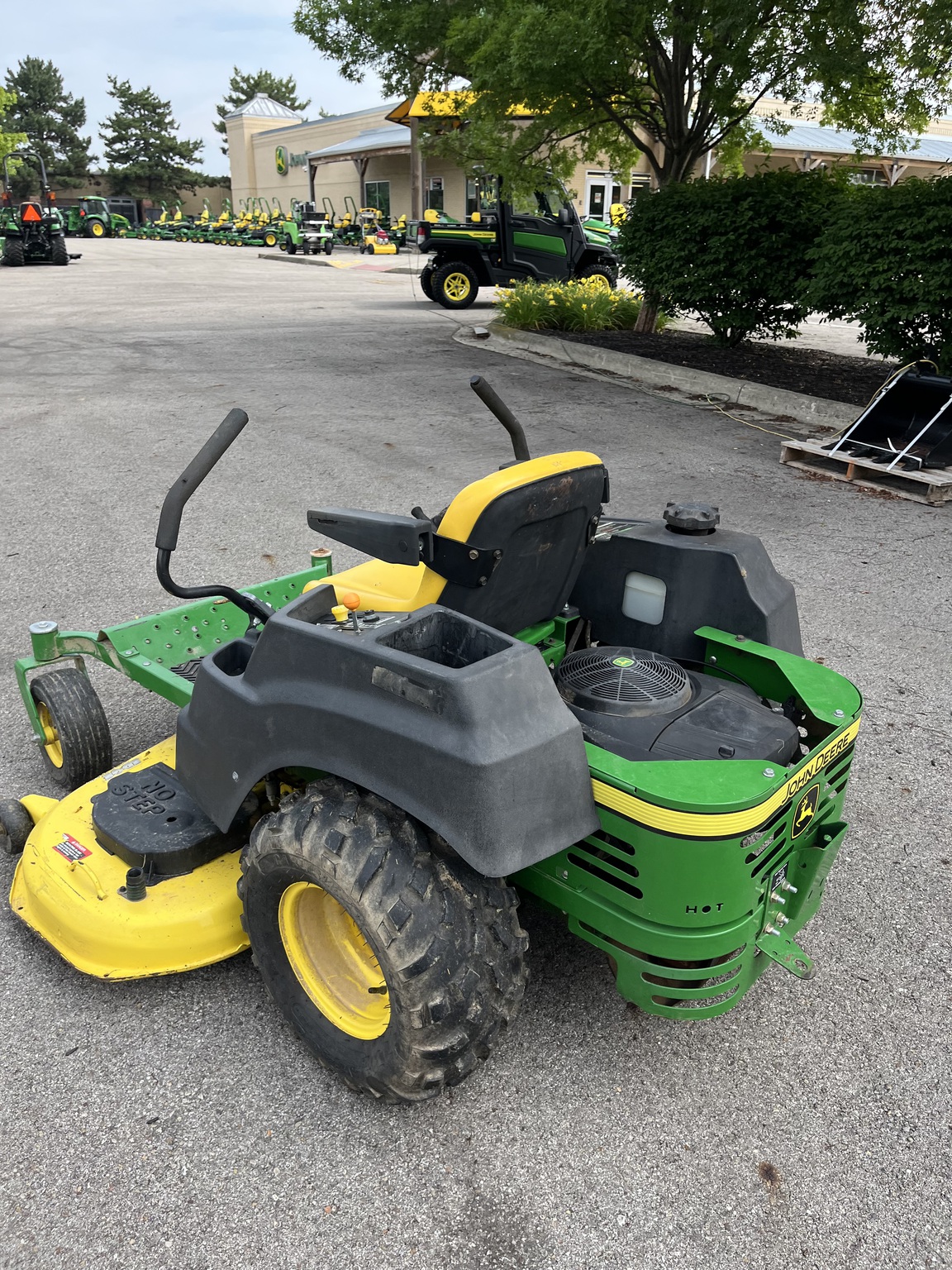 2015 John Deere Z425 Image 7