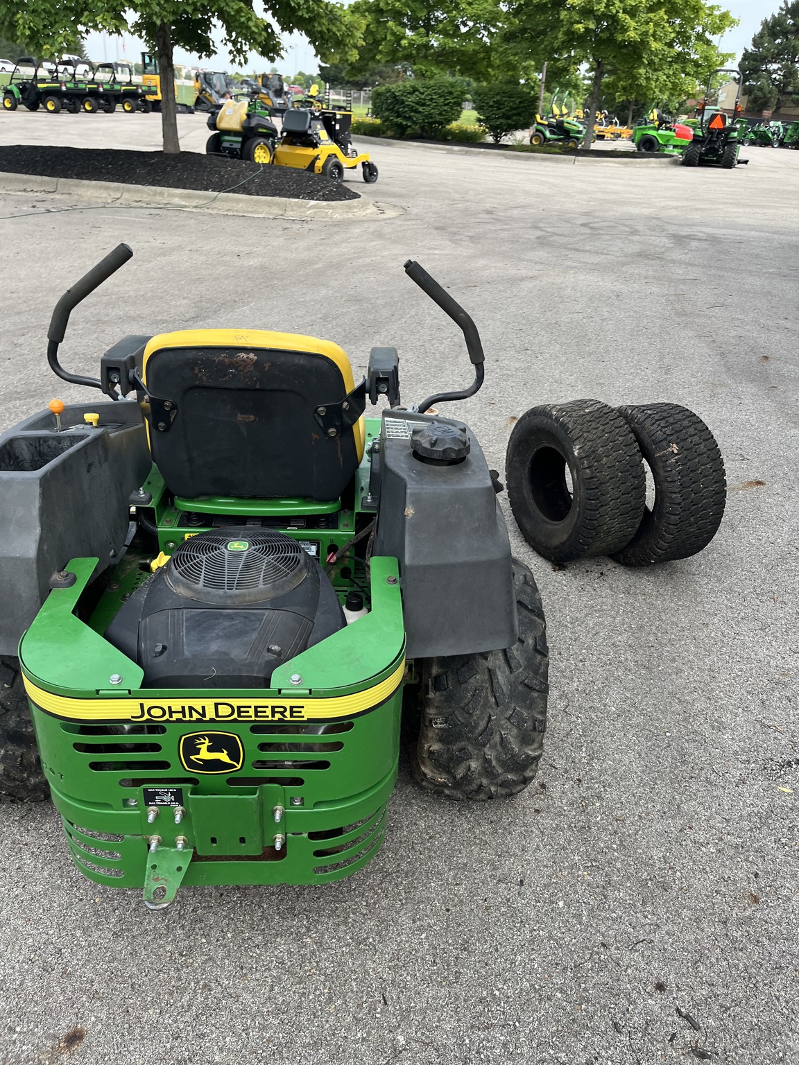 2015 John Deere Z425 Image 6
