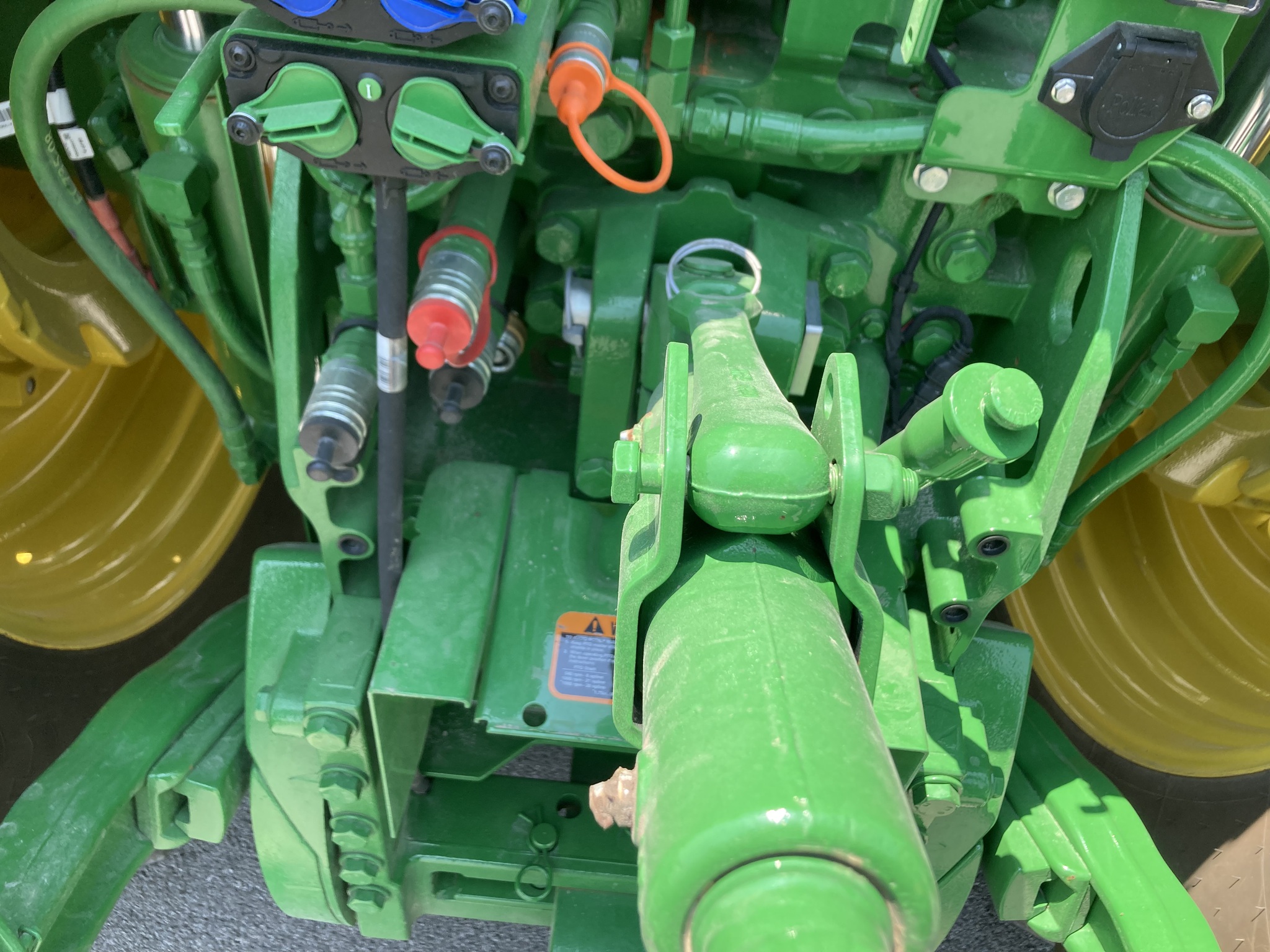 2024 John Deere 7R 310 Image 6