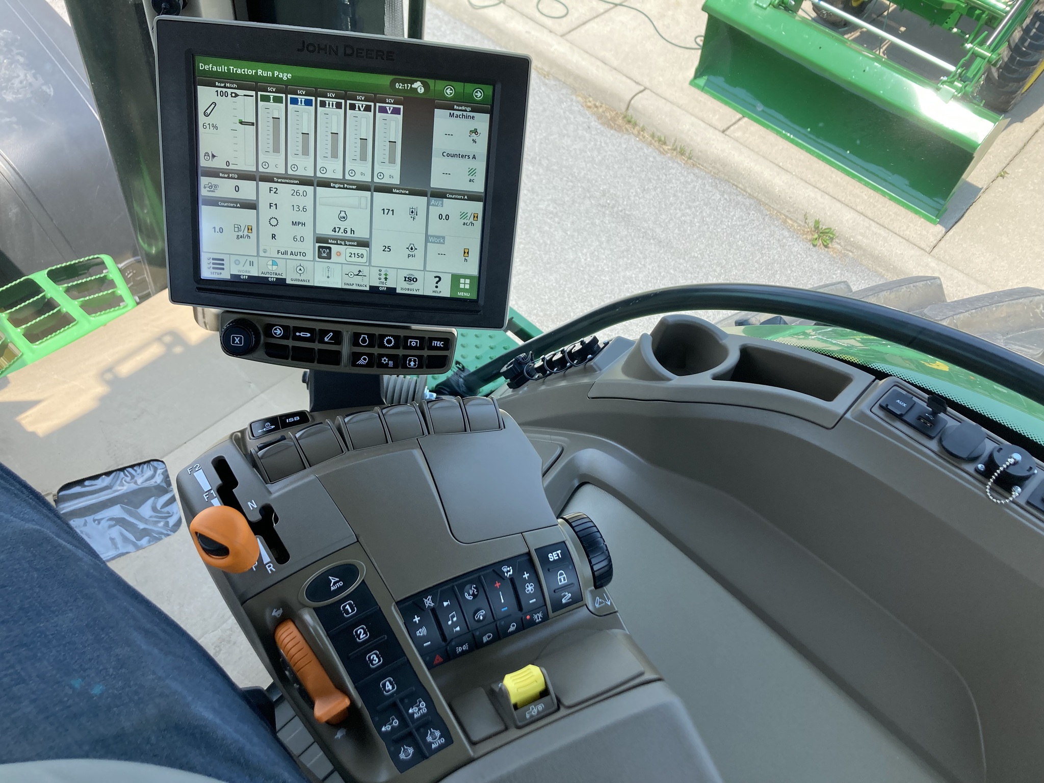 2024 John Deere 7R 310 Image 13