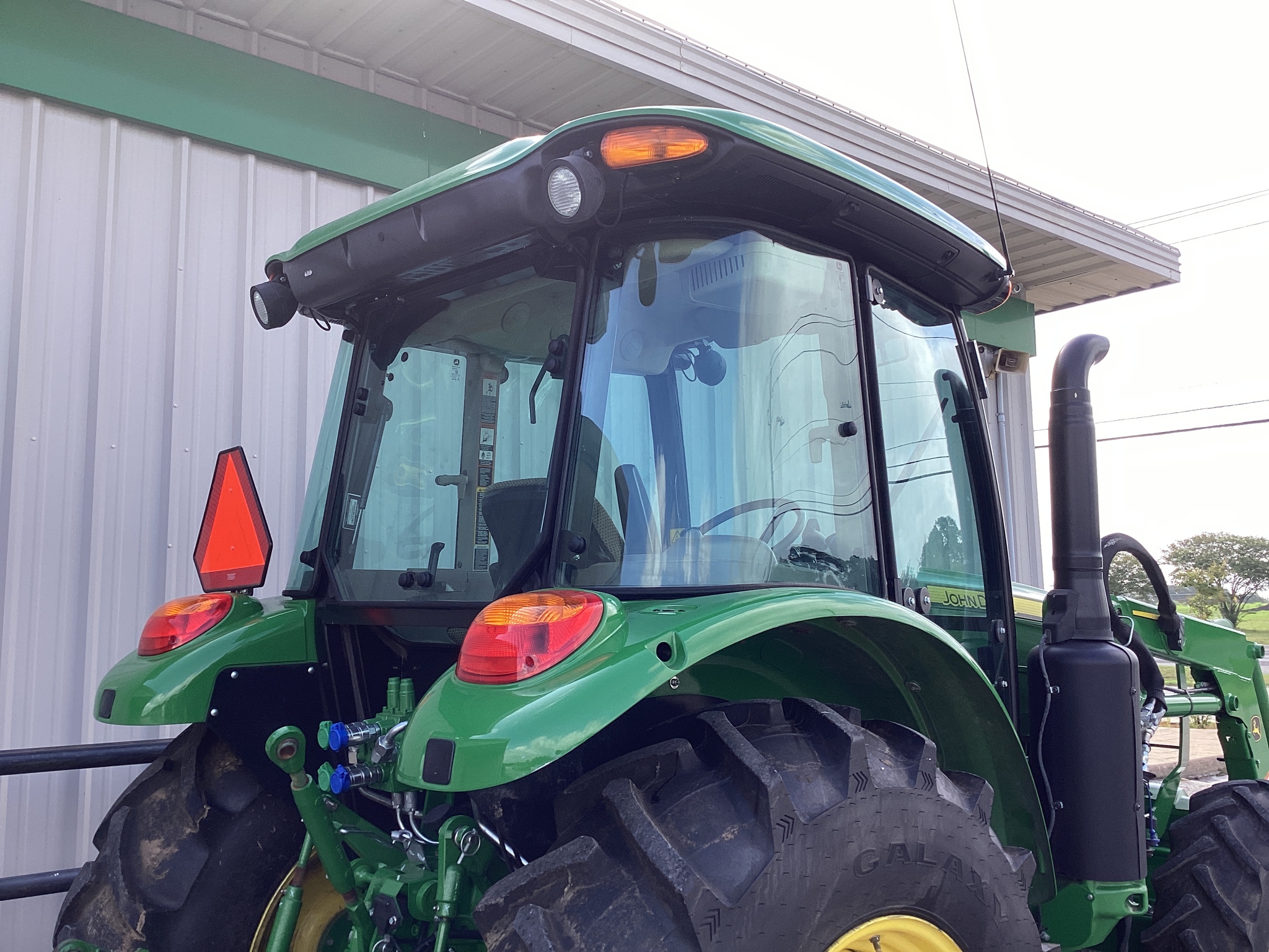 2024 John Deere 5090E Image 9
