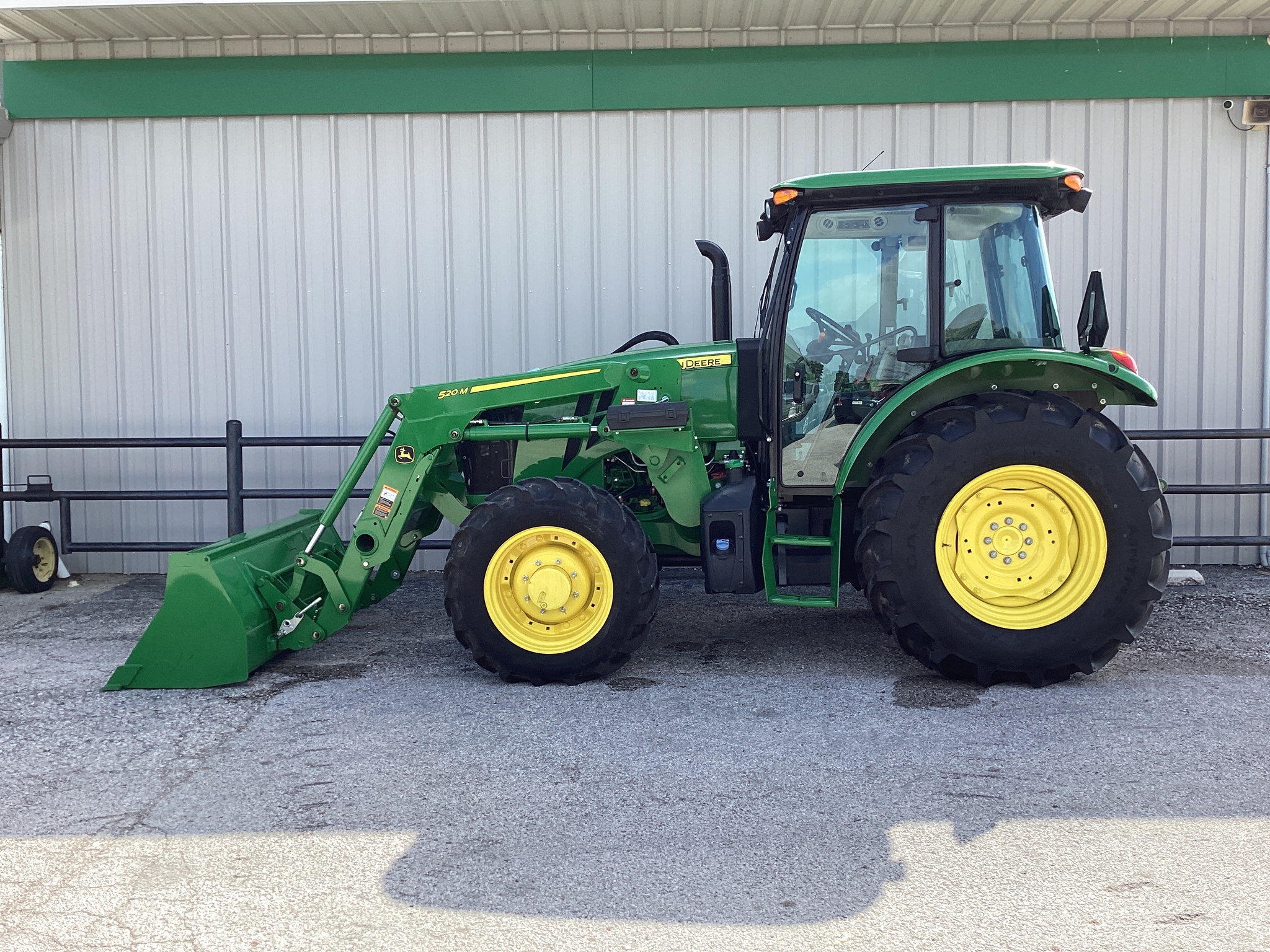 2024 John Deere 5090E Image 1