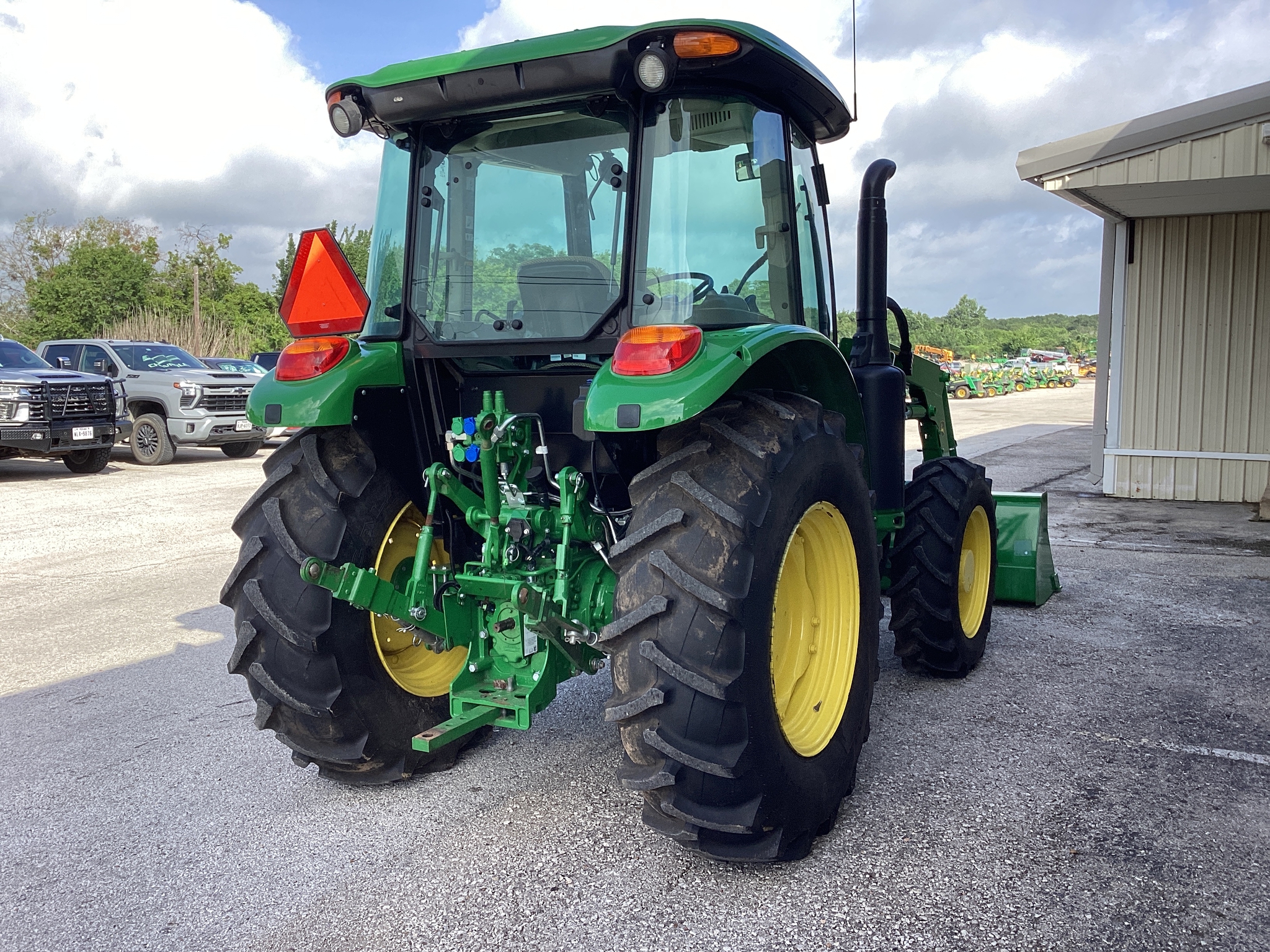 2024 John Deere 5090E Image 8