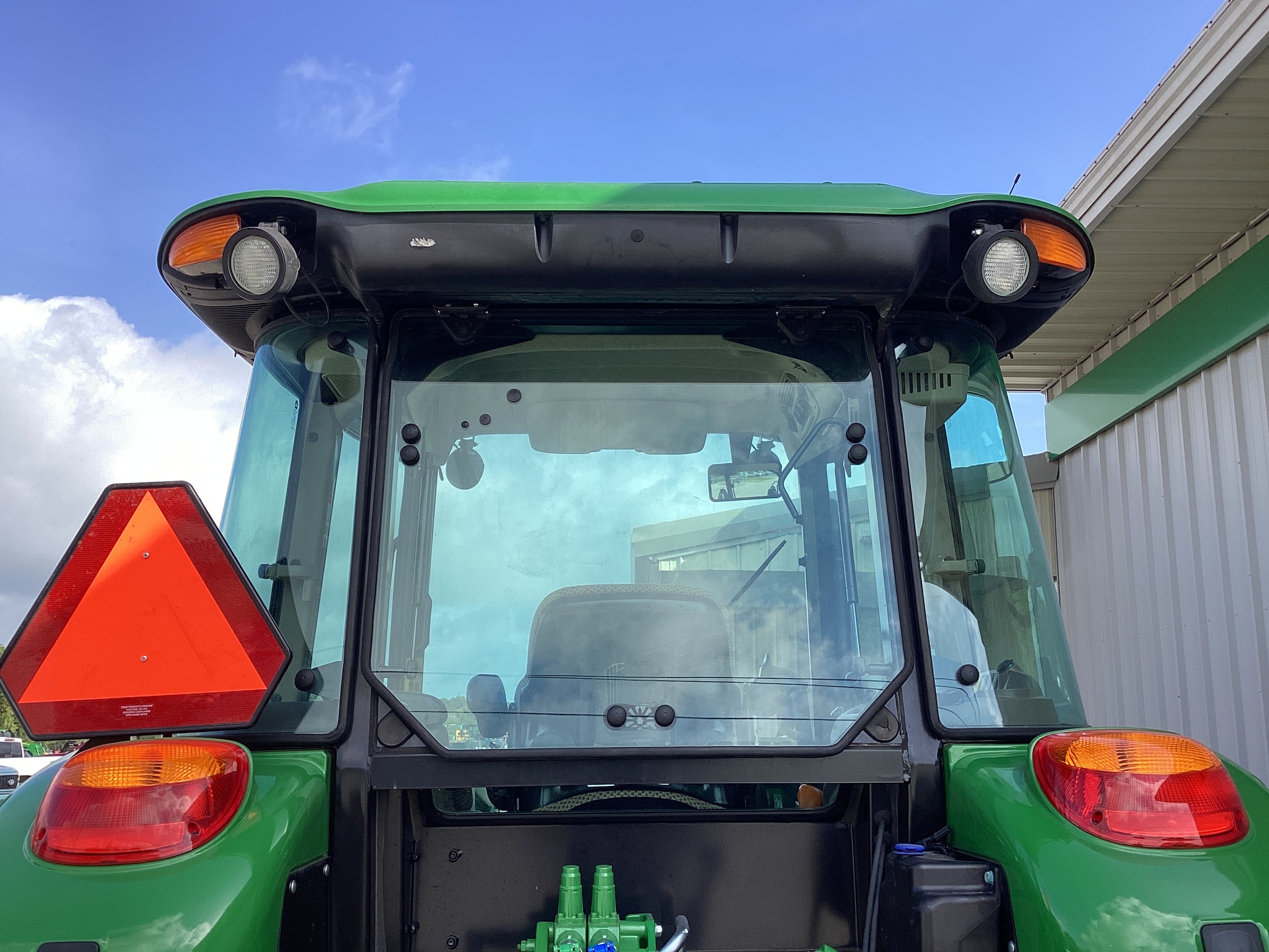2024 John Deere 5090E Image 10