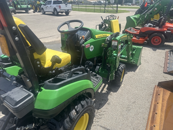 2023 John Deere 1025R Photo 3