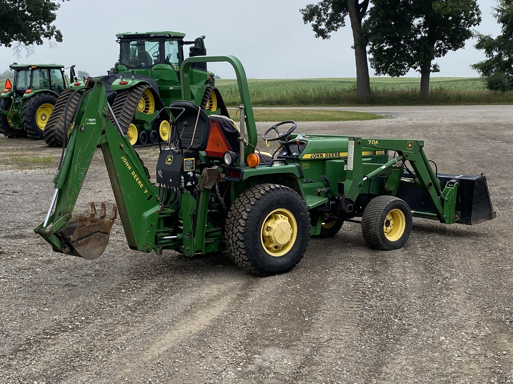 1996 John Deere 855 Image 3