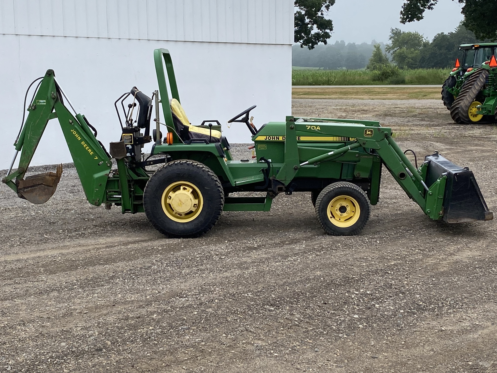 1996 John Deere 855 Image 2
