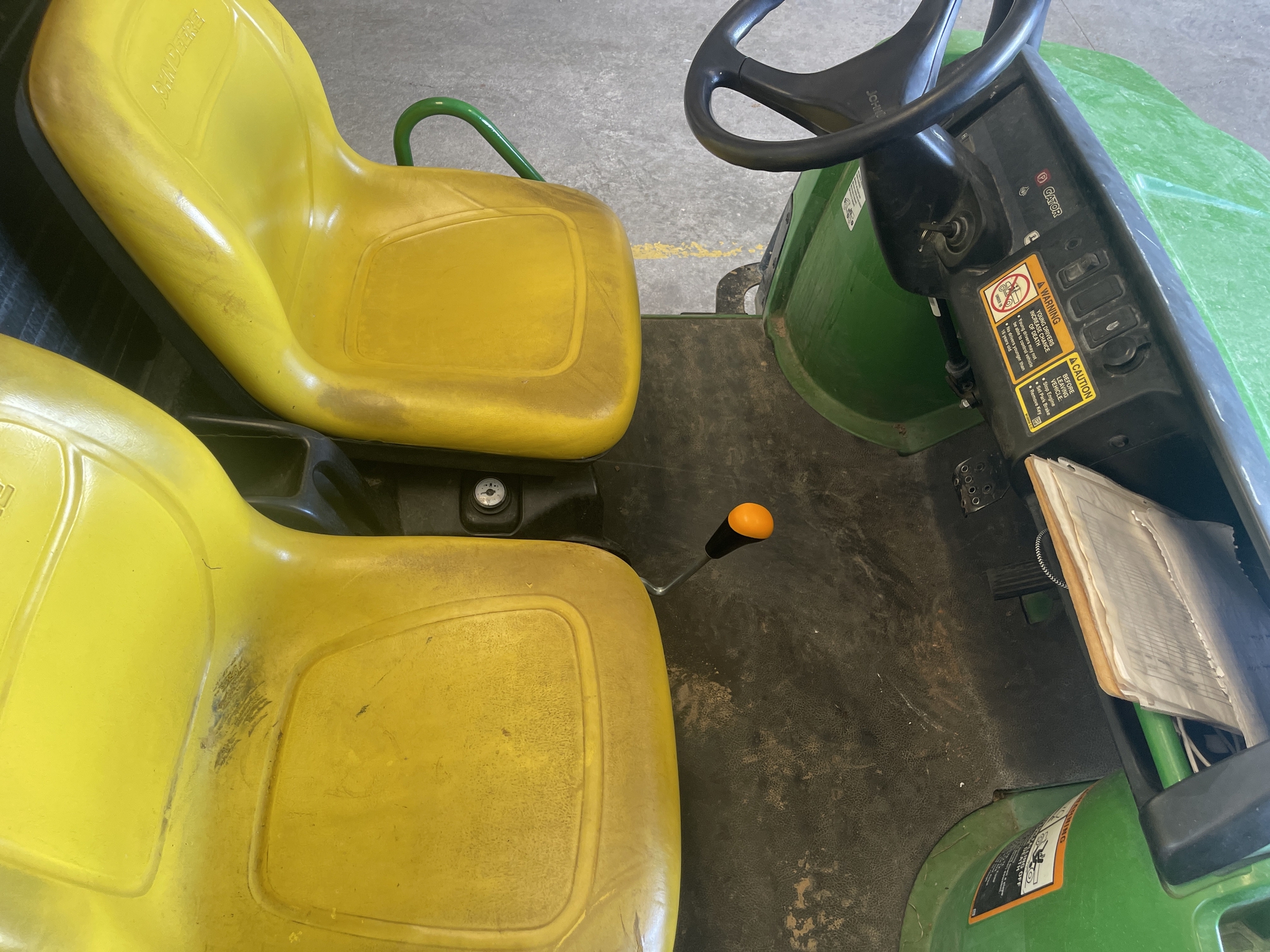 2021 John Deere Tx Turf Image 12