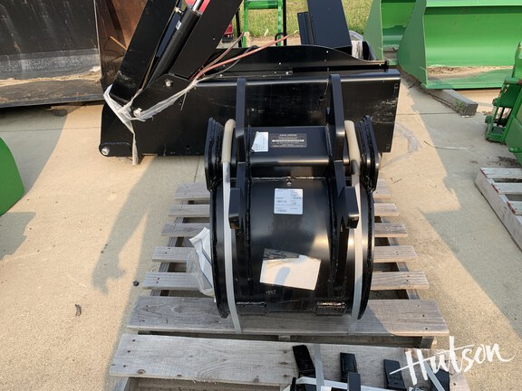 Photo of 2024 John Deere BYT10989